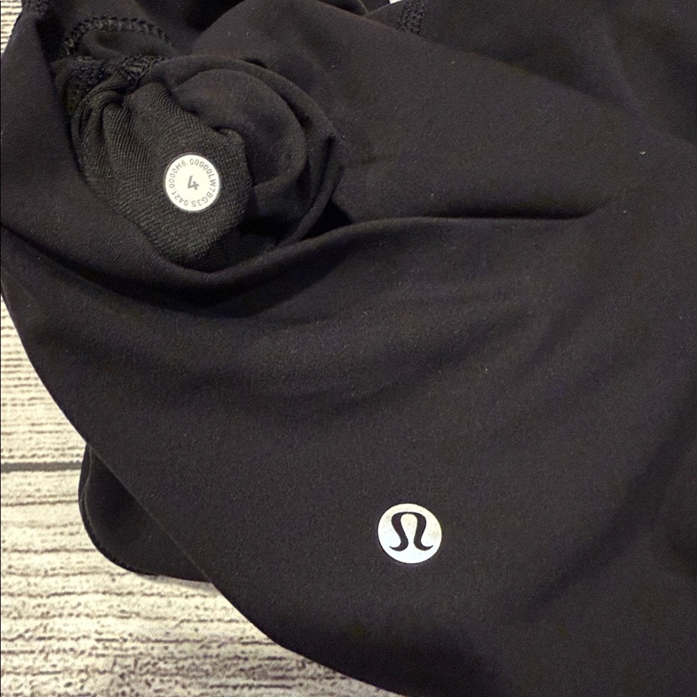 🍋Women’s Lululemon Align Short 6" Size 4 Black
W7BG3S 🍋 - Picture 12 of 14